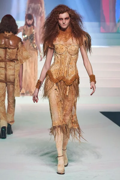 Look 144
